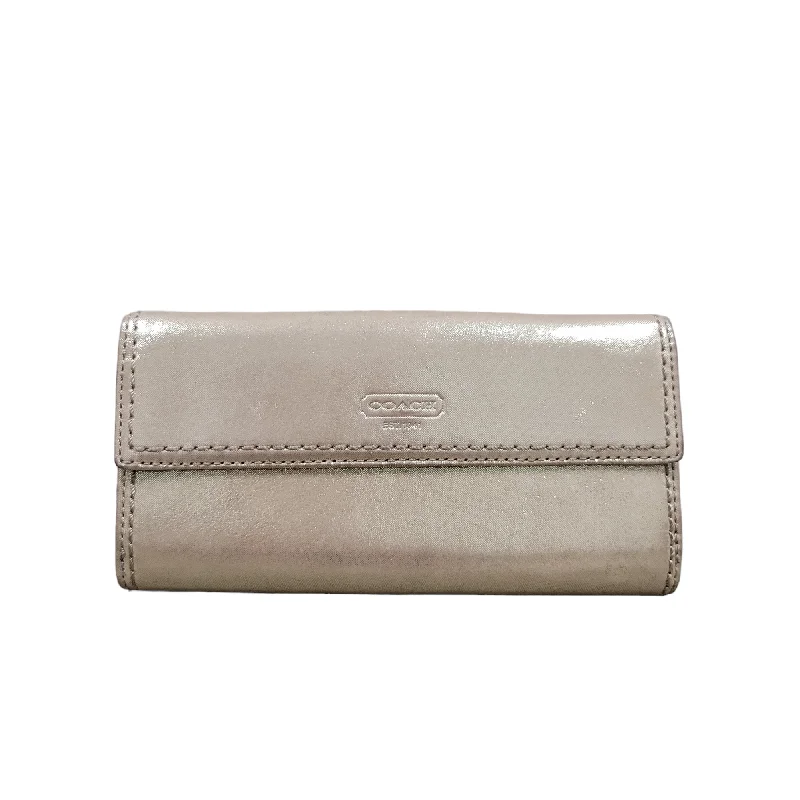 Wallet Designer By Coach  Size: Small