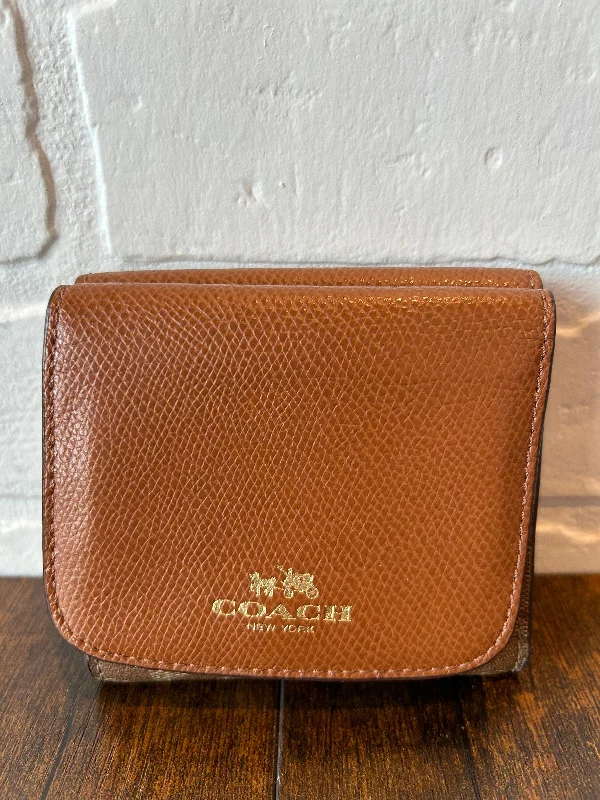 Wallet Designer By Coach  Size: Small