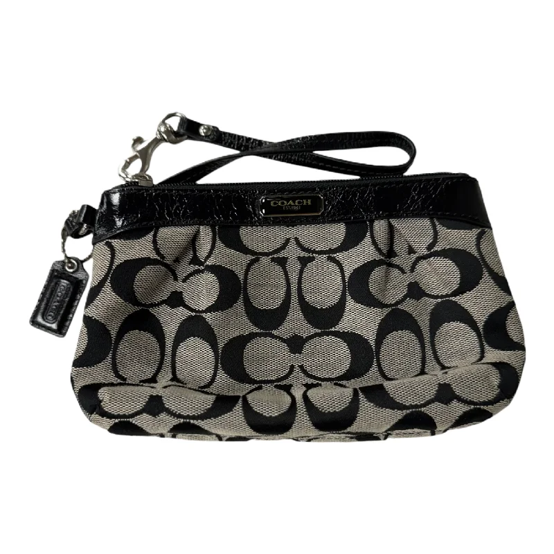 Wristlet Designer By Coach, Size: Small