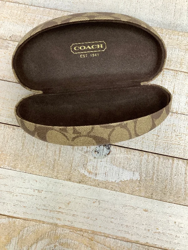 Makeup Bag Designer By Coach  Size: Medium