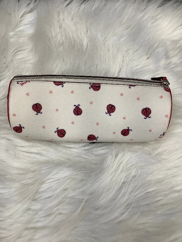 Makeup Bag Designer By Coach  Size: Medium