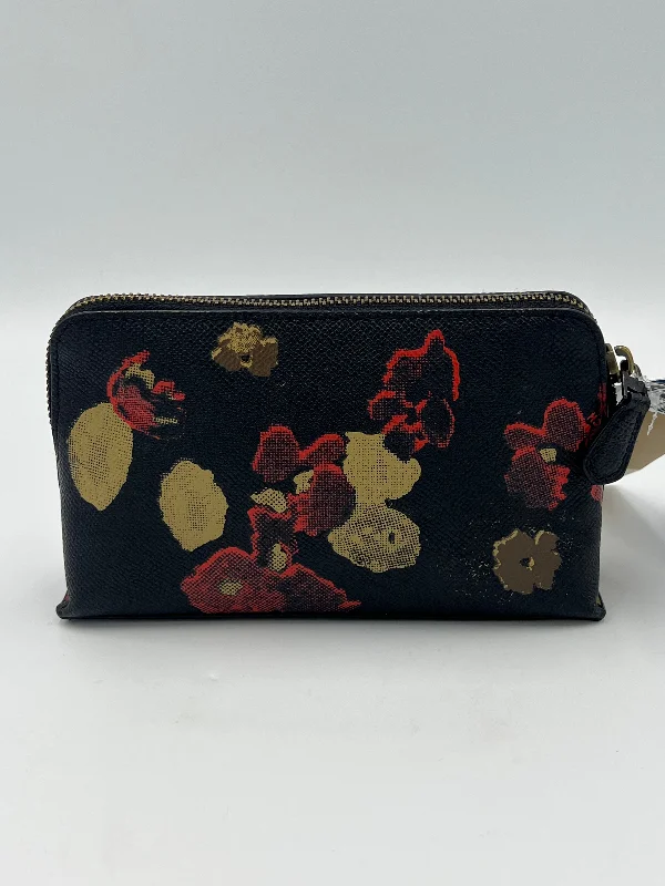 Makeup Bag Designer By Coach  Size: Small