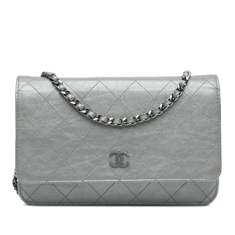 Chanel CC Quilted Aged Calfskin Wallet On Chain (SHG-x0Wgqd)