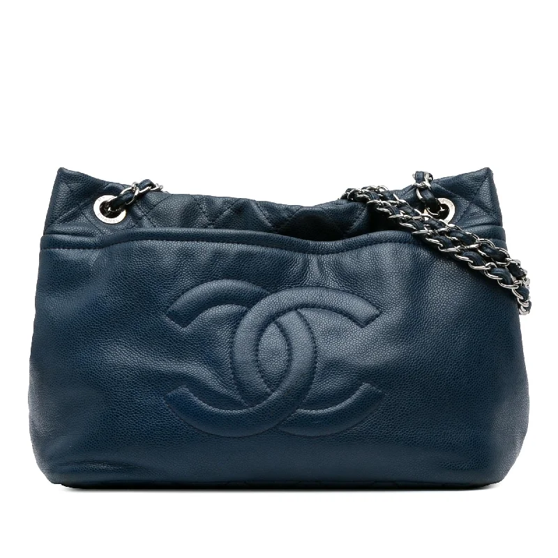 Chanel CC Quilted Caviar Chain Tote (SHG-z1vtYP)