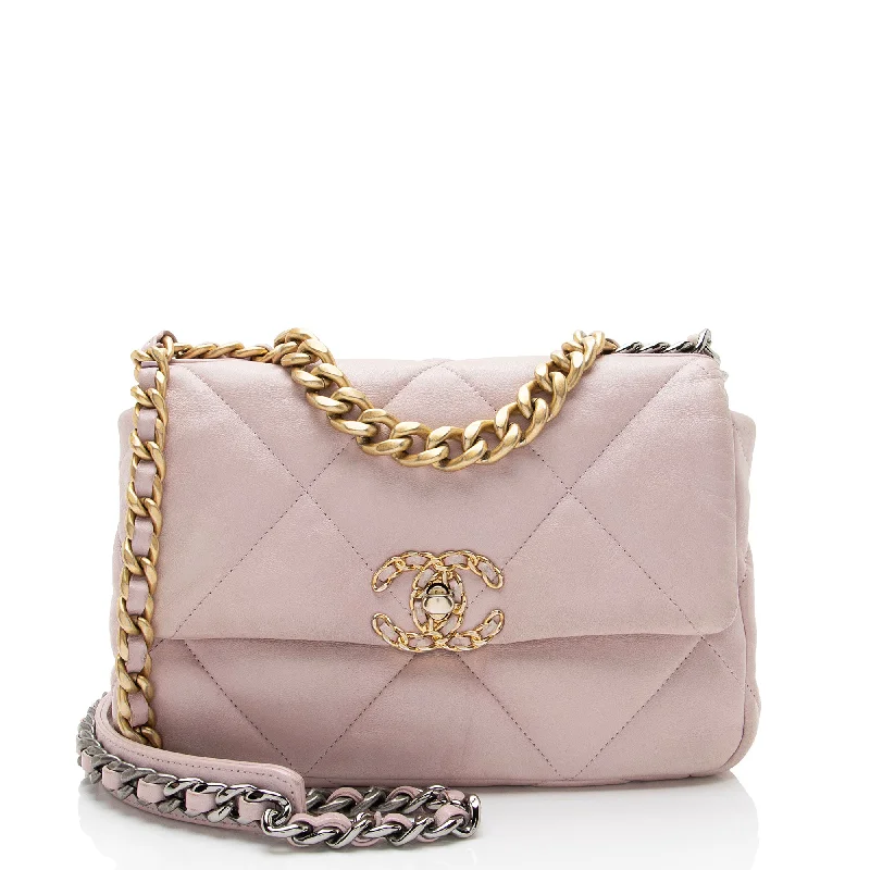 Chanel Lambskin 19 Medium Flap Shoulder Bag (SHF-YSbPqL)