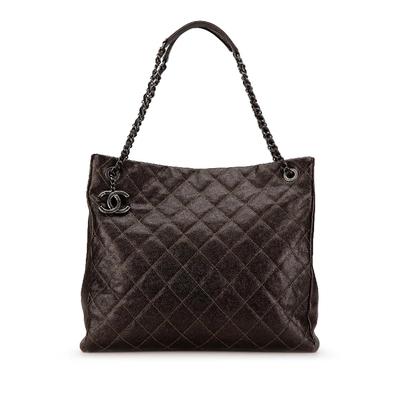 Chanel Large Iridescent Caviar Chic Shopping Tote (SHG-jHn5e8)