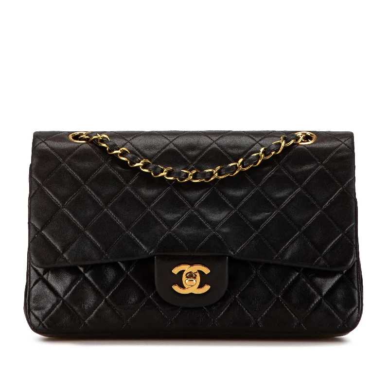 Chanel Medium Classic Lambskin Double Flap (SHG-2BQWuZ)