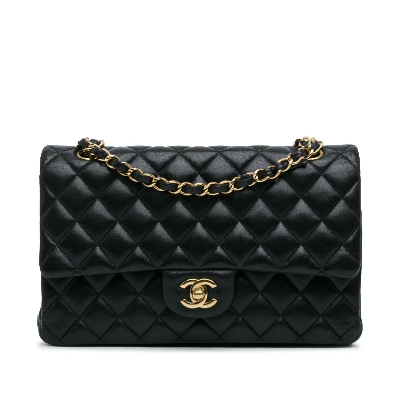 Chanel Medium Classic Lambskin Double Flap (SHG-ABhfkF)