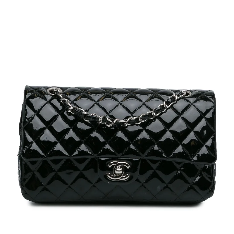 Chanel Medium Classic Patent Double Flap (SHG-RxvttZ)