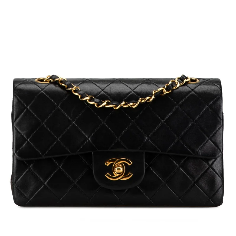 Chanel Small Classic Lambskin Double Flap (SHG-uhzzcD)