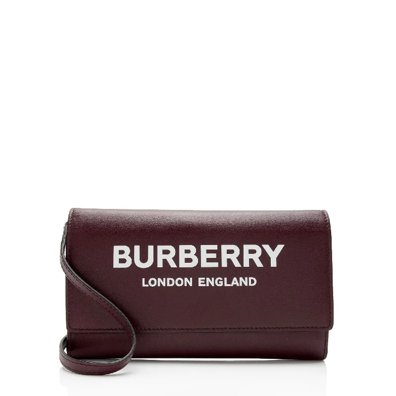 Burberry Leather Hazelmere Wallet On Strap (SHF-ggIvOR)